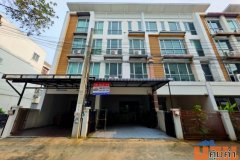 ขายทาวน์โฮม 4 ชั้น 21.8 ตารางวา RK Office Park พระราม 9-มอเตอร์เวย์ ลาดกระบัง ใกล้สนามบินสุวรรณภูมิ