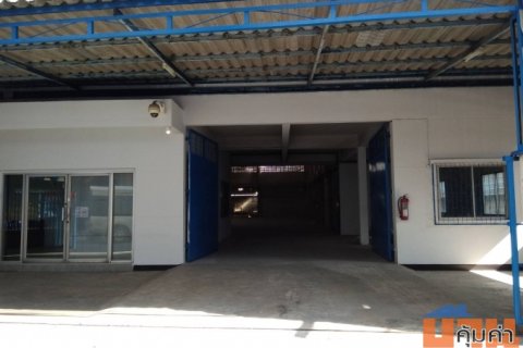 ให้เช่าโกดังพร้อมสำนักงาน พื้นที่ใช้สอย 920 ตรม. ใกล้แยกเทพารักษ์ น้ำไม่ท่วม เข้าออกสะดวก เพียง 59,000/เดือน