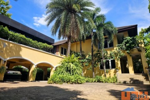 บ้านเดี่ยวสไตล์ Grand Tropical ใจกลางประชาชื่น พื้นที่ระดับคฤหาสน์ 225 ตร.ว. ใกล้รถไฟฟ้า MRT สายสีม่วง สถานีวงศ์สว่าง