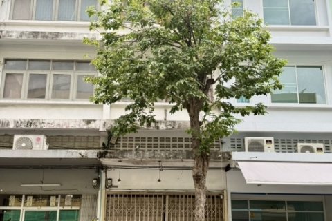 ขายที่ดินเปล่า ทำเลดี ติดถนนคอนกรีต ใกล้เมืองชุมแพ จ.ขอนแก่น