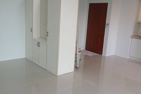 ขายให้เช่าคอนโดลุมพินี พาร์ควิว กรุงเทพ 40 ตรม. ราคา 6.7 ล้านบาท ค่าเช่า 18,000 บาท ต่อเดือน