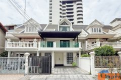 ขายทาวน์โฮม 3 ชั้น ทำเลดี ใกล้ BTS พร้อมพงษ์ เพียง 350 เมตร เขตคลองเตย จังหวัดกรุงเทพมหานคร