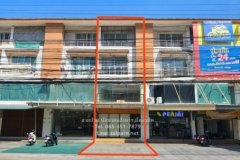 ขายอาคารพาณิชย์ 4 ชั้น ทำเลทอง รัชดา–ลาดพร้าว เหมาะสำหรับค้าขาย หรือทำออฟฟิศดีมาก