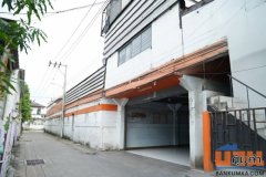 ขายโกดังพร้อมสำนักงาน 309 ตรว. อ่อนนุช 36 ติดถนน 2 ด้าน ทำเลดี เดินทางสะดวก