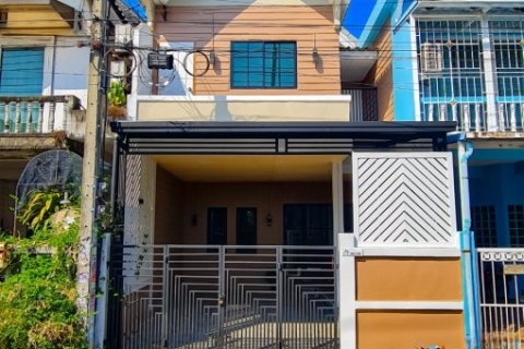 ขาย ทาวน์เฮ้าส์ 2ชั้น ย่านสุขาภิบาล5 มบ.แดนทองวิลเลจ ถ.สุขาภิบาล5 ซ.20 สายไหม เทพรักษ์ เดินทางง่าย เชื่อมต่อถนนหลายสาย