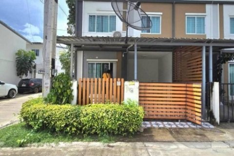 ขายทาวน์เฮ้าส์ หลังมุม ทำเลทอง โครงการ ไลโอ บลิสซ์ ระยอง–อมตะซิตี้