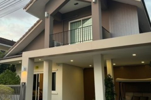 หมู่บ้านพราวขวัญเวียง บ้านเดี่ยว 2 ชั้น ใกล้แยกแม่เหี๊ยะ บ้านหลังใหญ่ ฟังก์ชันครบ แอร์ครบทุกห้อง