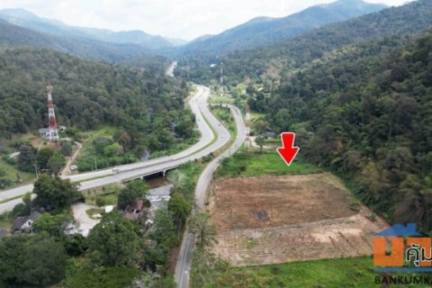 ขายถูกมาก!! ที่ดิน 5 ไร่ 3 งาน ติดถนนและลำน้ำ ด้านหลังติดภูเขา อ.ดอยสะเก็ด จ.เชียงใหม่ ใกล้อุทยานแม่ตะไคร้และขุนแจ