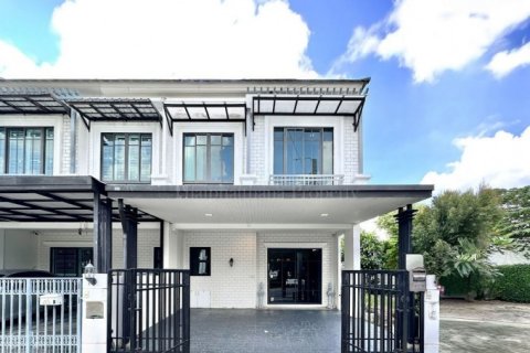 ขายด่วนทาวน์โฮมหลังมุม วิวสวน พฤกษาวิลล์ พหลโยธิน-รามอินทรา  หลังใหญ่สุดในโครงการ