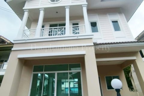 บ้านเดี่ยวใกล้สวนหลวง The Young Executive อ่อนนุช-วงแหวนฯ-สุวรรณภูมิ