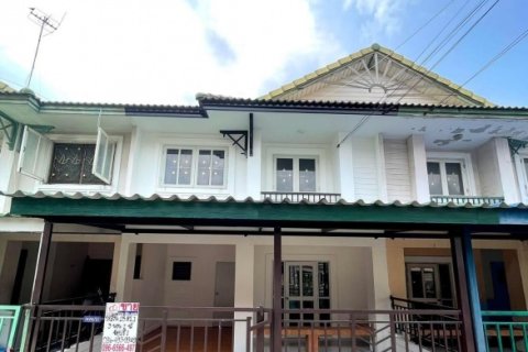 ขายด่วน ทาวน์เฮาส์รังสิตคลองสาม หมู่บ้านพฤกษา 13