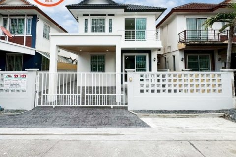 รีโนเวทใหม่ขาย3.99ล้าน บ้านแฝด35.4ตรว. ม.ปารวีร์ เพชรเกษม63-กาญจนาภิเษก3 ฟรีโอน .