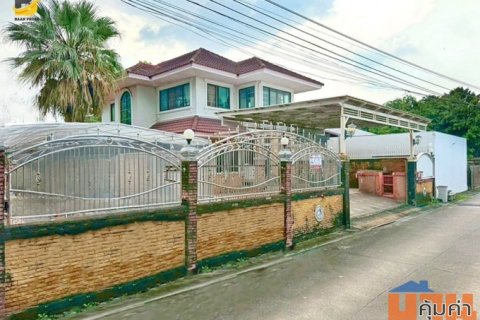 ขายถูกมาก!! บ้านเดี่ยว 2 ชั้น บางแวก - ถนนพุทธมณฑล สาย 3 เขตบางแค กรุงเทพมหานคร พื้นที่เยอะ 100 ตร.ว.