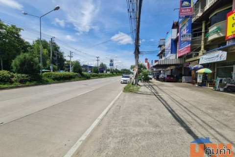 ให้เช่าตึกแถวติดถนนสายหลักหางดง ใกล้ห้างแม็คโครสภาพดีมาก