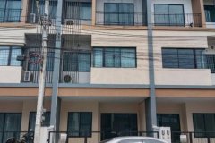 ขายทาวน์โฮม 3 ชั้น หมู่บ้านซิตี้พลัส หนองจอก 3 ห้องนอน 3 ห้องน้ำ ถ.ผดุงพันธ์ ติดตลาดสดหนองจอก ราคาถูกในย่านนี้