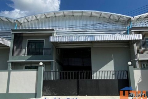 ขายหรือให้เช่า โรงงาน โกดัง ออฟฟิศ 2 ชั้น โครงการทรัพย์รุ่งเรือง ( คอกกระบือ ) ขนาดพื้นที่รวม 680 ตร.ม. ทำโรงงานได้ แถวค