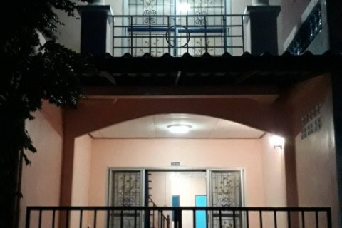 ขายทาวน์เฮ้าส์ 2 ชั้น 2น. 2น้ำ ม.พี.เค ประชาอุทิศ 90