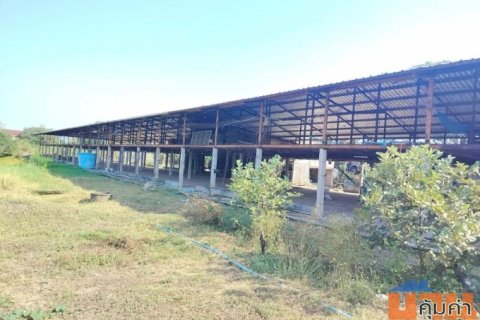 ให้เช่าพื้นที่เป็นอาคารเปิดโล่ง 250 ตร.ม. พร้อมบ้านเดี่ยว 1 หลัง อยู่ท่ามกลางสวนไร่นา บรรยากาศดีมาก ตำบลดอนพุด สระบุรี