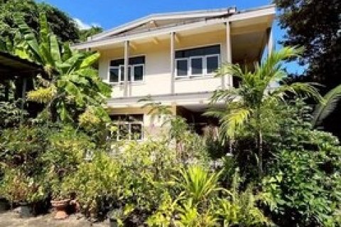 ขายบ้านพร้อมที่ดิน พื้นที่ 196 ตร.ว. ซอยปรีดีพนมยงค์ 37 (สุขุมวิท 71) แขวงพระโขนงเหนือ เขตวัฒนา กรุงเทพฯ