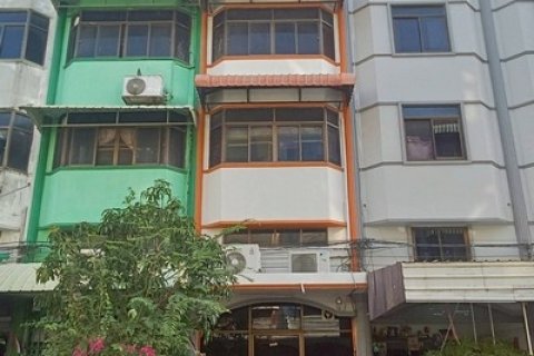 ถูกที่สุด ขาย ตึกแถว 4ชั้น บางแค ถ.เพชรเกษม ซ.67-1 ขนาด 16.9ตร.วา ทำเลดี เดินทางสะดวก ใกล้ วิคตอเรีย การ์เด้นส์