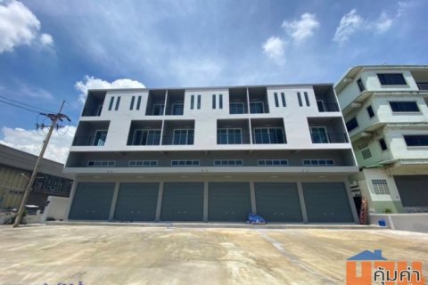 ขายหรือให้เช่าอาคารพาณิชย์ 3.5 ชั้น พร้อมดาดฟ้า โครงการ UTECTIC 2 กม. 24 ถึง 25 ห่างจากเซ็นทรัลมหาชัยเพียง 200 เมตร