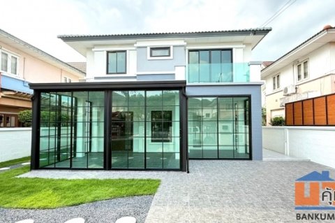 บ้านเดี่ยว 2 ชั้น หมู่บ้าน เนเบอร์โฮม วัชรพล รีโนเวทใหม่ทั้งหลัง ต่อเติมห้องกระจกด้านหน้า สวยมากๆๆ ทำเลดี เดินทางสะดวก