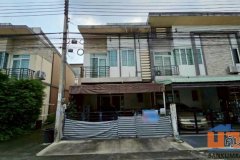 ขายด่วนทาวน์โฮม 2ชั้น 21 ตรว.  หลังมุม 3 นอน 3 น้ำ  หมู่บ้าน กัสโต้ ทาวน์โฮมรามคำแหง  หลังมุม ติดถนนเมน ต้นโครงการ