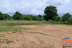 ขายที่ถมแล้ว ขายถูก ใกล้ถนนทางหลวง 3025 ( ท่าข้าม-สระสี่เหลี่ยม ) เนื้อที่  200  ตรว. ต.ท่าข้าม อ.พนัสนิคม จ.ชลบุรี