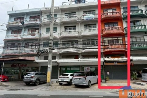 ขายอาคารพาณิชย์ 4 ชั้นครึ่ง ปากซอยแจ้งวัฒนะ11 พร้อมเข้าอยู่ ทำเลดี เดินทางสะดวก ใกล้รถไฟฟ้าสายสีชมพู