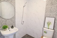 ขายบ้านแฝด 2 ชั้น อมรทรัพย์ ซ.6 ฝั่งสั้น เนื้อที่ 23.1 ตรว. มี 2 ห้องนอน 2ห้องน้ำ 1ห้องครัว รีโนเวทใหม่