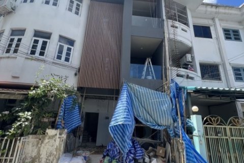 ขายทาวน์เฮ้าส์ 3 ชั้น บางเขน – วงเวียนหลักสี่ ทำใหม่ทั้งหลัง ใกล้ BTS สถานี พหลโยธิน59- สายหยุด **จุดเด่นของตัวบ้าน **