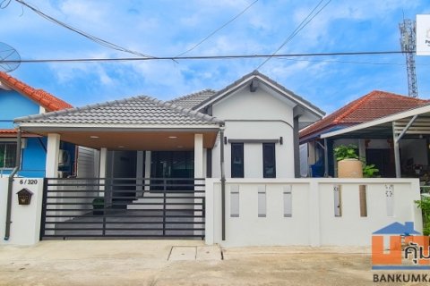ขาย บ้านเดี่ยว 1ชั้น รีโนเวทใหม่ 3ห้องนอน ย่านหนองจอก มบ.วัฒนาร่มไทร ถ.สังฆสันติสุข26 หนองจอก มีนบุรี พร้อมอยู่