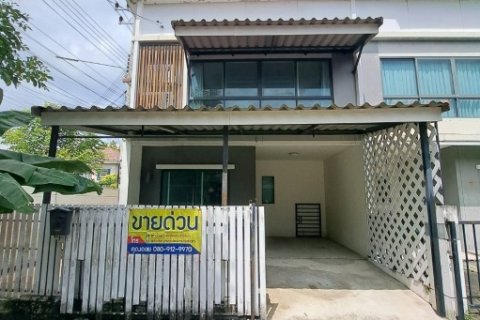 บ้านพฤกษา83 บรมราชชนนี-สาย5 ทาวน์โฮม2ชั้น หลังมุม เจ้าของไม่เคยเข้าอยู่ สภาพภายใหม่ใหม่เอี่ยม อยู่ติดห้างเซ็นทรัลศาลายา