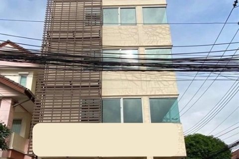 ให้เช่าอาคารสำนักงาน5 ชั้นรัชดาภิเษก-แยกประชานุกูล ขนาด280ตรม5ห้องทำงาน 5 ห้องน้ำที่จอดรถหลายคัน ใกล้รพ.เกษมราษฎร์ ประชา