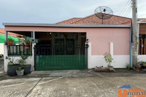 ขายทาวน์เฮ้าส์ 1 ชั้น หลังมุม แกรนด์ทาวน์ 2 บึง-ศรีราชา ทำเลดี ใกล้ตลาดวรกิจ