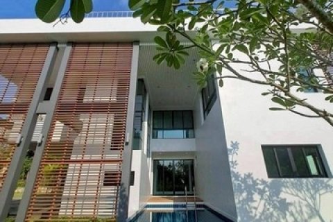 LV53270 ขาย โครงการ Baan Talay เป็นหมู่บ้านที่อยู่ติดกับทะเลและติดกับถนนสุขุมวิทตรงข้ามกับสวนนงนุช Nooch Garden Pattaya