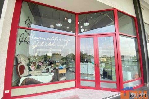 เซ้งร้านความงามครบวงจร “ Something Glittery ”  เขตบางกะปิ จังหวัดกรุงเทพมหานคร