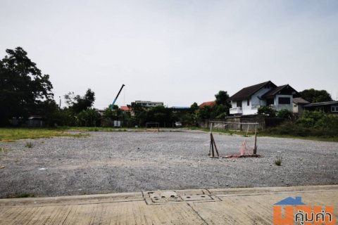 ขายที่ดิน 1075 ตรว. ในซอยเฉลิมพระเกียรติ ร9 ซอย 25 และ27  ใกล้สวนหลวงร.9