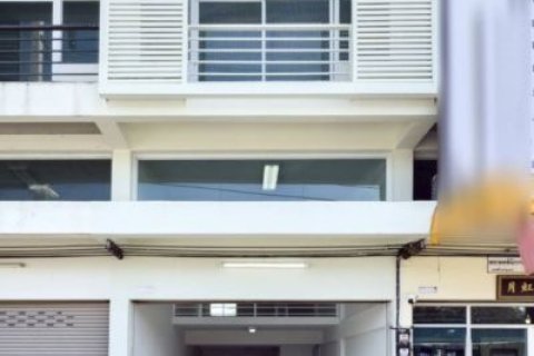 อาคารพาณิชย์ 3 ชั้นครึ่ง ใกล้เซ็นทรัลเฟสติวัล 5 นาที ทำเลนี้ ค้าขาย เปิดร้าน หรือทำออฟฟิศ ได้เลย!