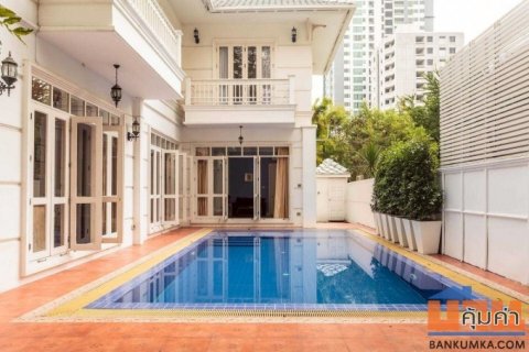 ขายบ้านเดี่ยว 2 ชั้น พร้อมที่ดิน ขนาด 133.7 ตรว. สุขุมวิท 33 ตรงข้ามห้างเอ็มสเฟียร์ ใจกลางสุขุมวิท ใกล้ BTS พร้อมพงษ์