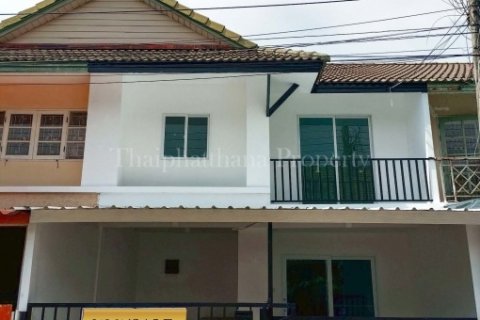 ขาย/ให้เช่า บ้านพฤกษา 15 ทาวน์เฮ้าส์รีโนเวทใหม่ ตกแต่งสวย พร้อมอยู่อาศัย