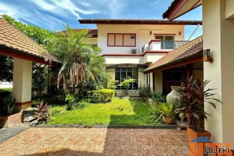 พลาดไม่ได้ !ขายบ้านสวย 6 ห้องนอน 7 ห้องน้ำ เนื้อที่ 158 ตร.ว บ้าน 2 หลัง และ 1 อาคารอเนกประสงค์ ในโครงการใกล้เมือง เชียง