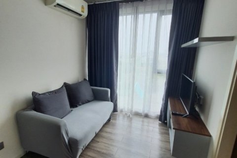 ขายคอนโด Modiz รัชดา 32 (Low Lise 8 ชั้น) ห้องมุม ชั้นบนสุด พร้อมเข้าอยู่  ตรงข้ามศาลอาญา รัชดา (แผ่นดินไหวไม่มีผลกระทบ)