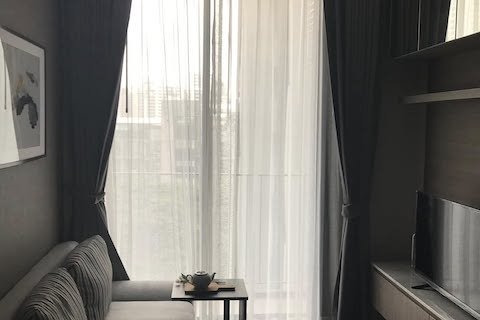 Edge Sukhumvit 23 Clean comfortable quiet 4th floor BTS Asoke