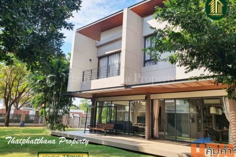 TB00491 : ขายบ้านเดี่ยว หมู่บ้านปัญญาอินทรา P7 สไตล์ Modern Tropical  หลังริม รีโนเวทใหม่ สวย พร้อมเข้าอยู่