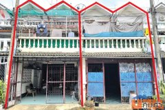 ขายอาคารพาณิชย์ 3 ชั้น 2 ห้อง เนื้อที่ 42 ตรว ใจกลางเมืองเชียงใหม่ ต.ช้างคลาน อ.เมือง จ.เชียงใหม่