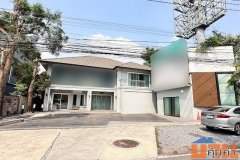 รหัสC6827 ขายบ้าน 2ชั้น ริมถนนประดิษฐ์มนูธรรม เลียบด่วนเอกมัย-รามอินทรา เหมาะทำธุรกิจได้หลายประเภท