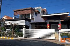 ขายบ้านแฝด หมู่บ้านสุภาภรณ์ 2 เฟอร์ครบ พร้อมเข้าอยู่ ย่านสี่แยกอินโดจีน จ.พิษณุโลก