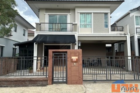 ให้เช่าบ้านเดี่ยว 2 ชั้น 3 ห้องนอน โครงการภัสสร เพรสทีจ ลุกซ์ พัฒนาการ 38 พัฒนาการ 44 เฟอร์พร้อมอยู่