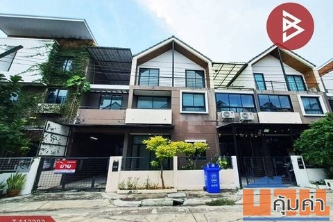 ขายทาวน์โฮม 3 ชั้น หมู่บ้านลูกกอล์ฟ พรีเมี่ยยม เมืองทองธานี ซอย6 25ตรว.